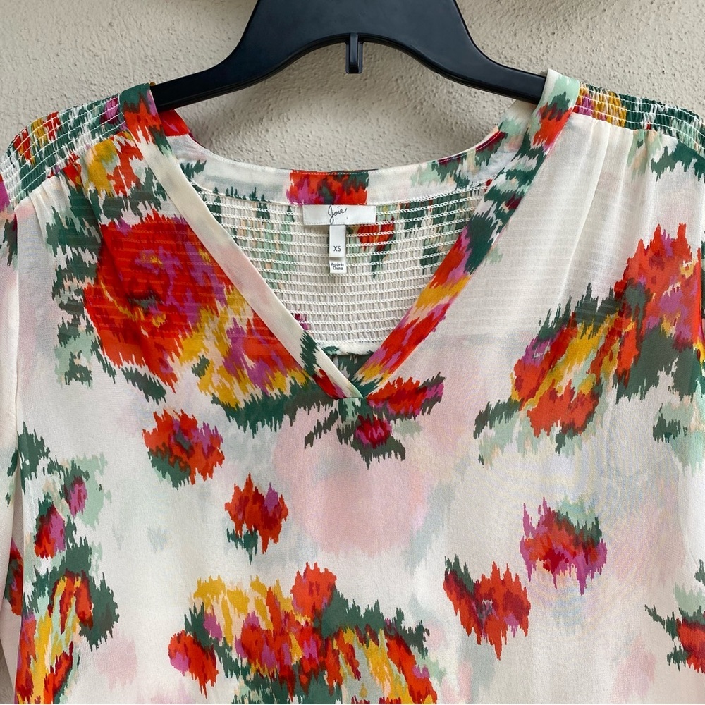 Joie - White & Multicolor Abstract Floral Print Silk “Axcel" Blouse Sz XS - Picture 10 of 14